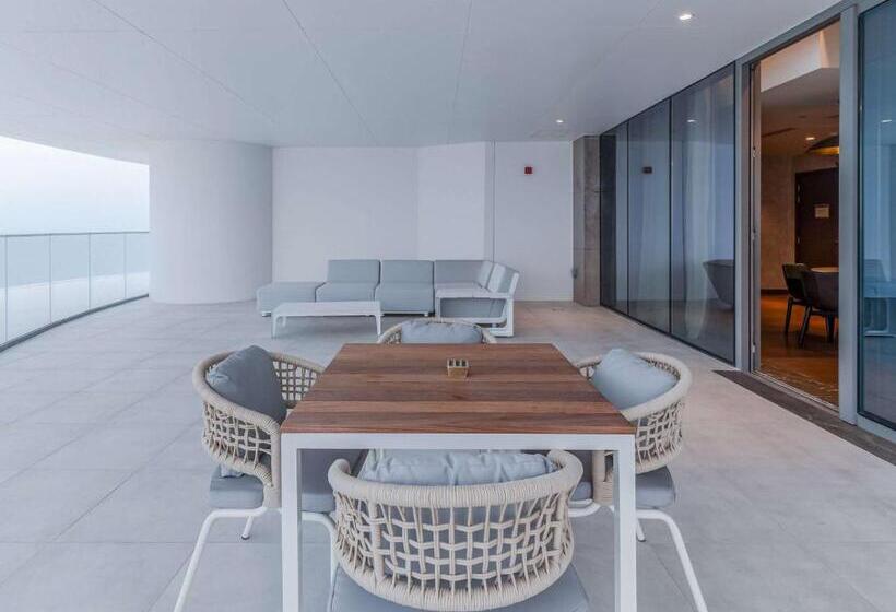 سوئیت اجرایی با چشم‌انداز دریا, Rixos Premium Qetaifan Island North