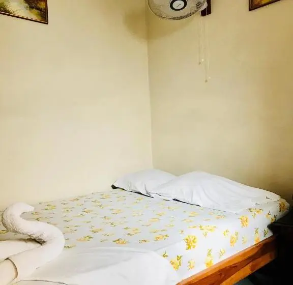 スタンダードルーム, Hostal Brisas Y Olas