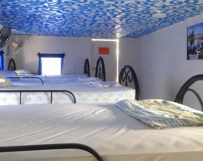 تختخواب در اتاق مشترک, Hostal Brisas Y Olas