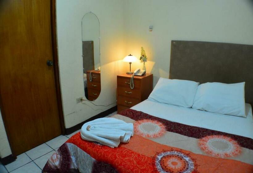 اتاق استاندارد یک نفره, Hostal Del Pacifico