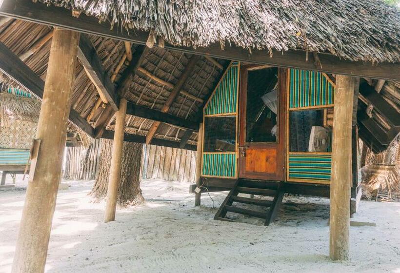 غرفة قياسية مطلّة علي البحر, Mikadi Beach Camp & Backpackers