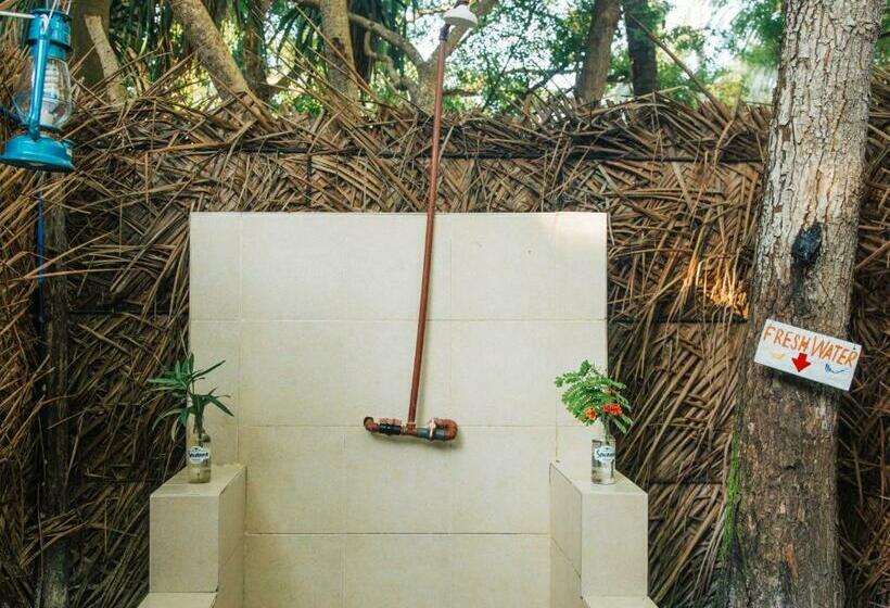 اتاق استاندارد با چشم‌انداز دریا, Mikadi Beach Camp & Backpackers