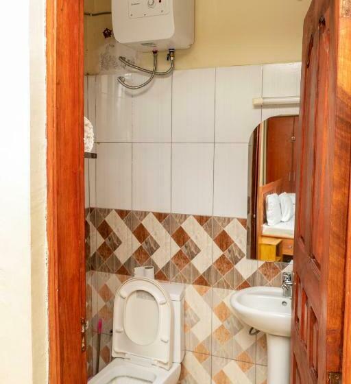 اتاق لوکس, Runako Lodge