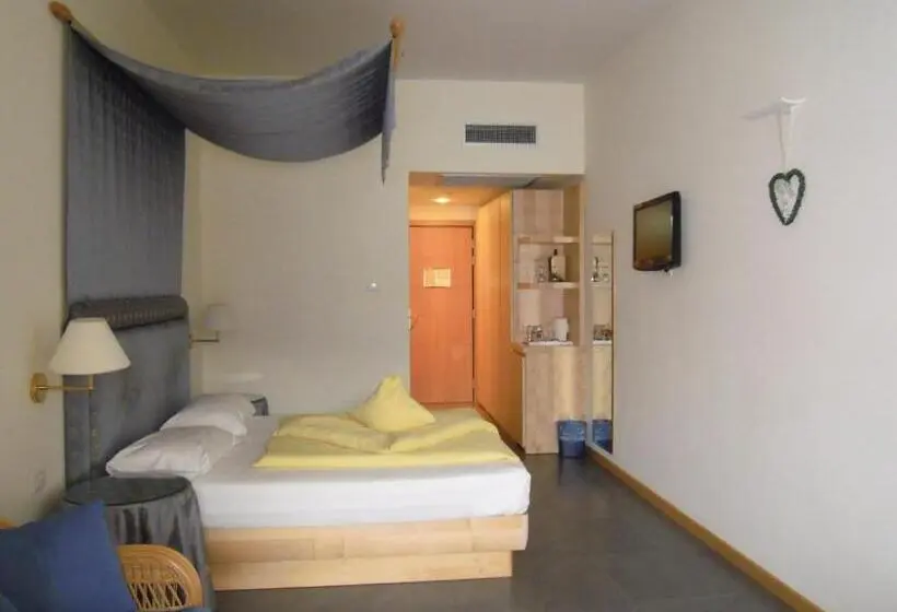 湖の見えるジュニアスイート, Beach Hotel Du Lac Malcesine