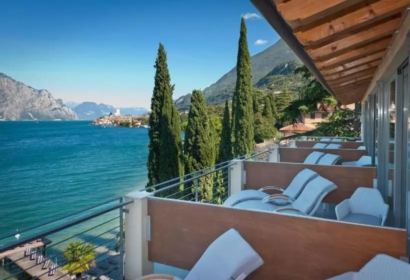 Superior room with lake view, Beach Hotel Du Lac Malcesine