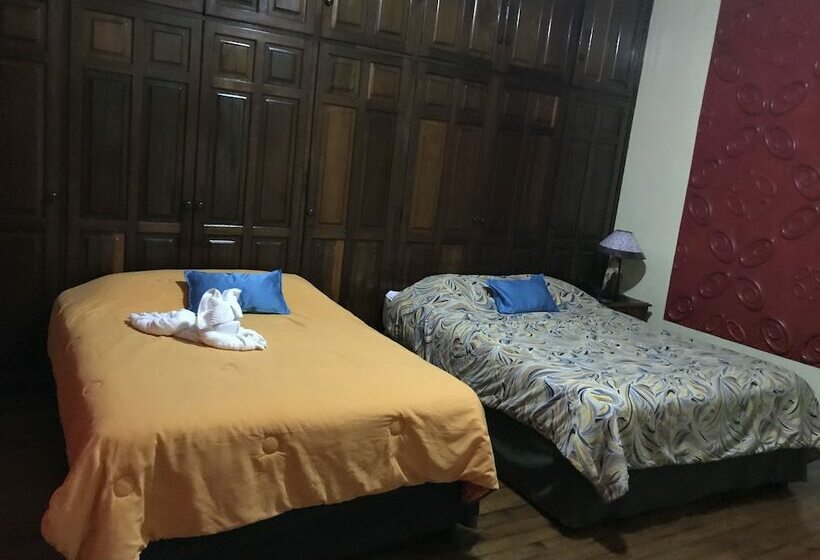 اتاق خانوادگی, Casa Luisa