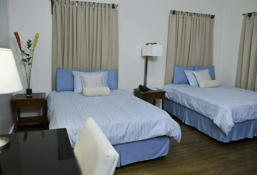 اتاق خانوادگی, Casa Luisa