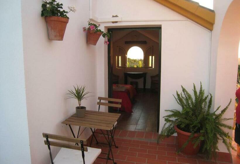 标准房带园景, El Fogón Del Duende