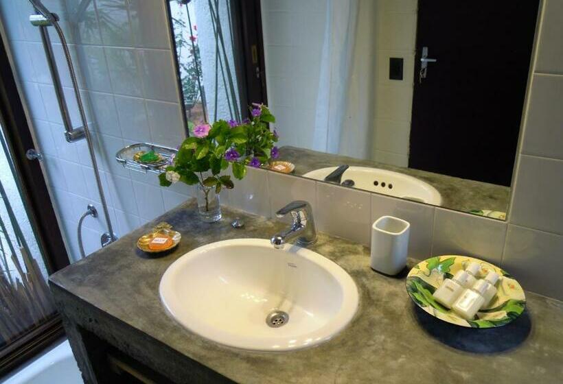 سوییت, La Atrevida