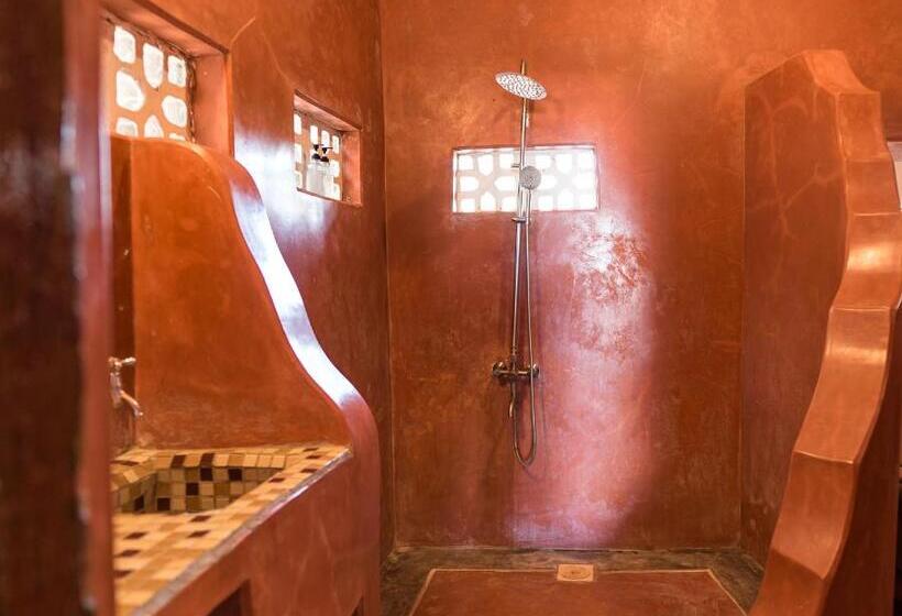 Трехместный Номер Стандарт Вид на Сад, Pili Pili Beach Bungalows