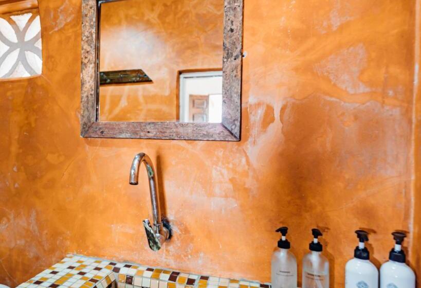 Четырехместный Номер Стандарт Вид на Сад, Pili Pili Beach Bungalows