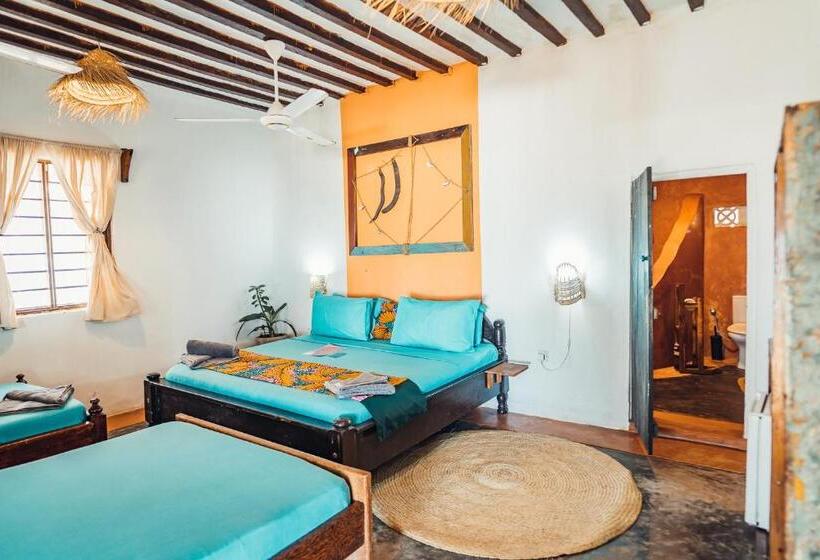 Четырехместный Номер Стандарт Вид на Сад, Pili Pili Beach Bungalows