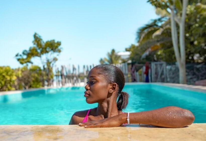 Семейный Номер Deluxe, Pili Pili Beach Bungalows