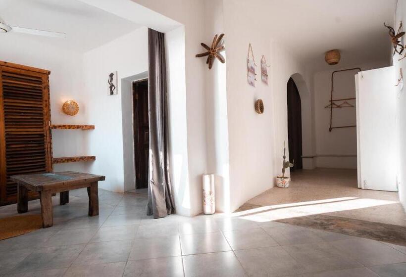 Семейный Номер Deluxe, Pili Pili Beach Bungalows