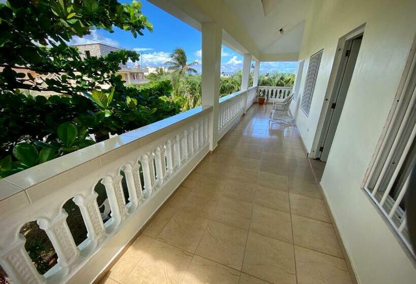 اتاق استاندارد چهار تخته, El Malecon B&b