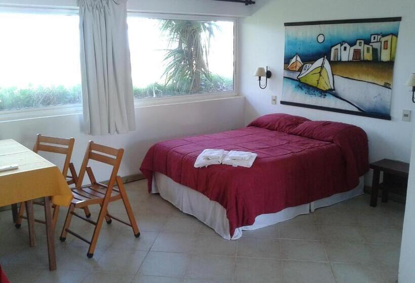 スタンダードトリプルルーム, Aquarella