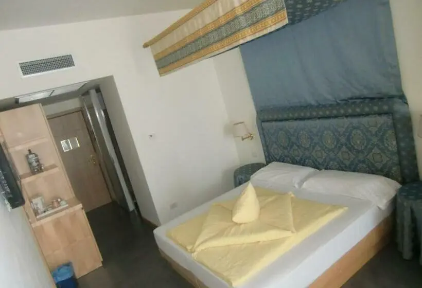 湖の見えるジュニアスイート, Beach Hotel Du Lac Malcesine