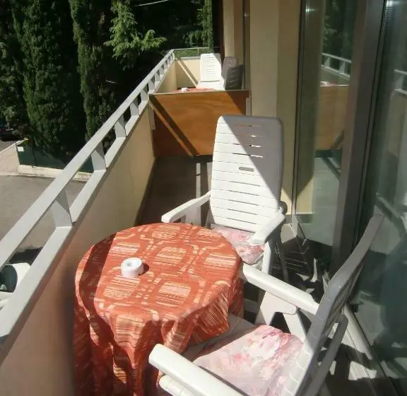バルコニー付きスタンダードルーム, Beach Hotel Du Lac Malcesine
