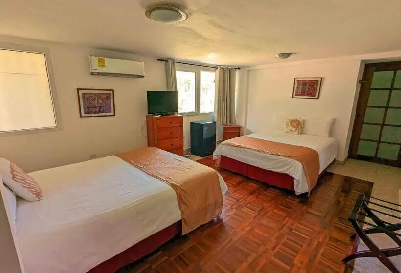 اتاق استاندارد سه نفره, Casa Guardia Panama