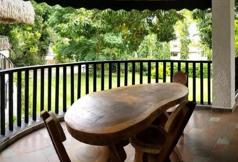 اتاق خانوادگی, Casa Guardia Panama