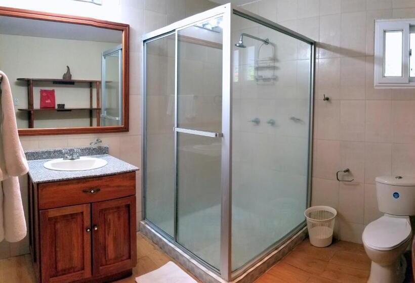 家庭间, Casa Guardia Panama