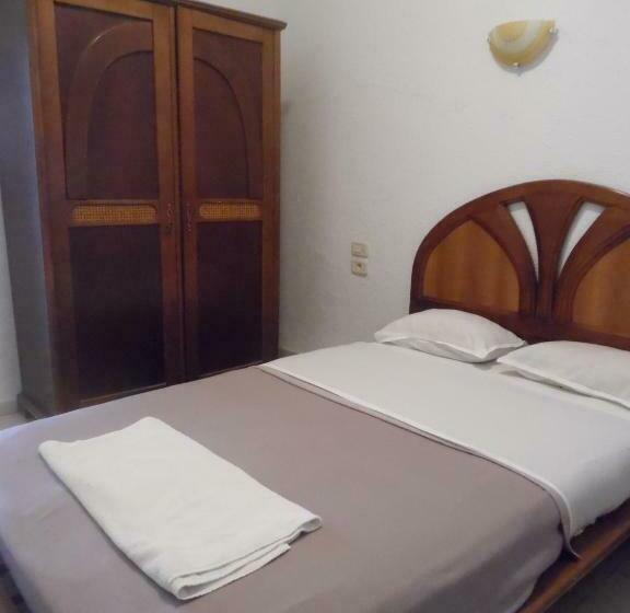 اتاق استاندارد یک نفره, Hôtel Medina