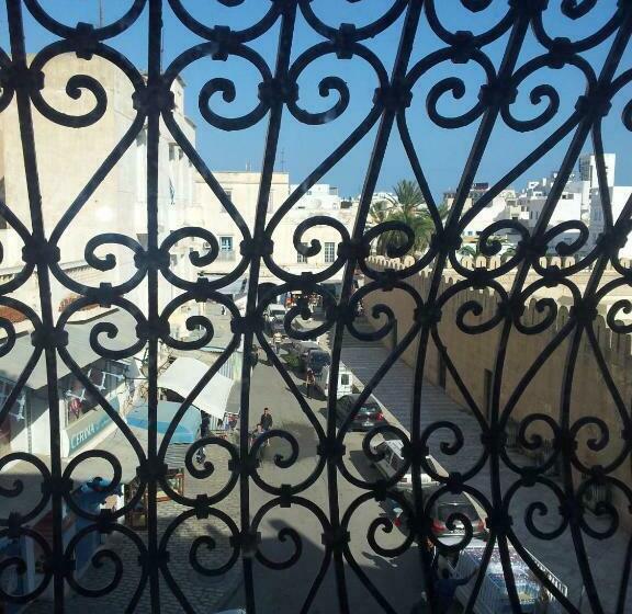 اتاق استاندارد یک نفره, Hôtel Medina