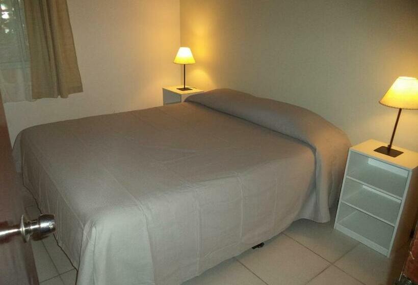 بانگلوی استاندارد, Jardines De Dayman