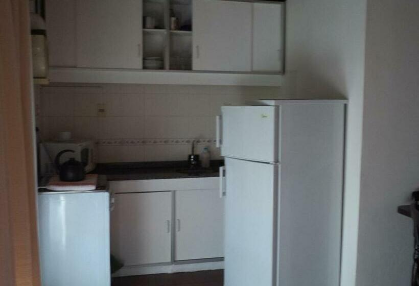 بانگلوی سوپریور, Jardines De Dayman