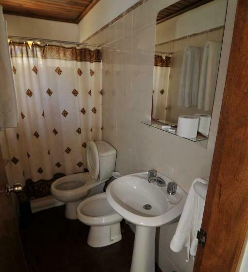 بانگلوی استاندارد, Jardines De Dayman