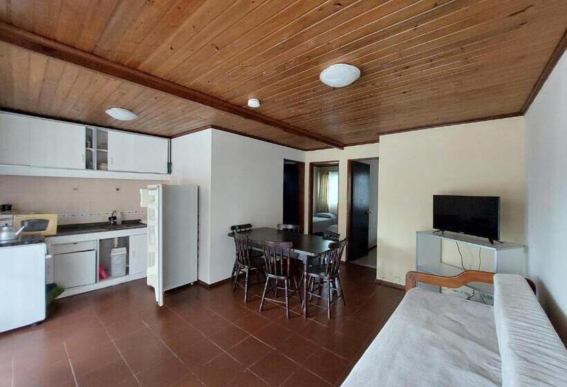 بانگلوی سوپریور, Jardines De Dayman