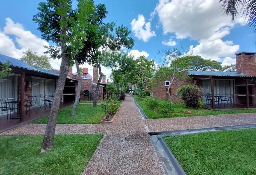 بانگلوی سوپریور, Jardines De Dayman