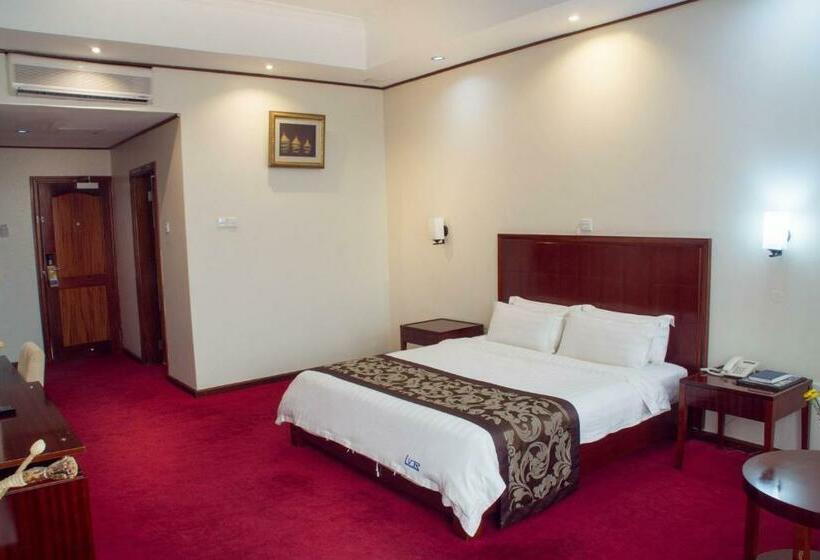 سوییت لوکس, Lake View Resort