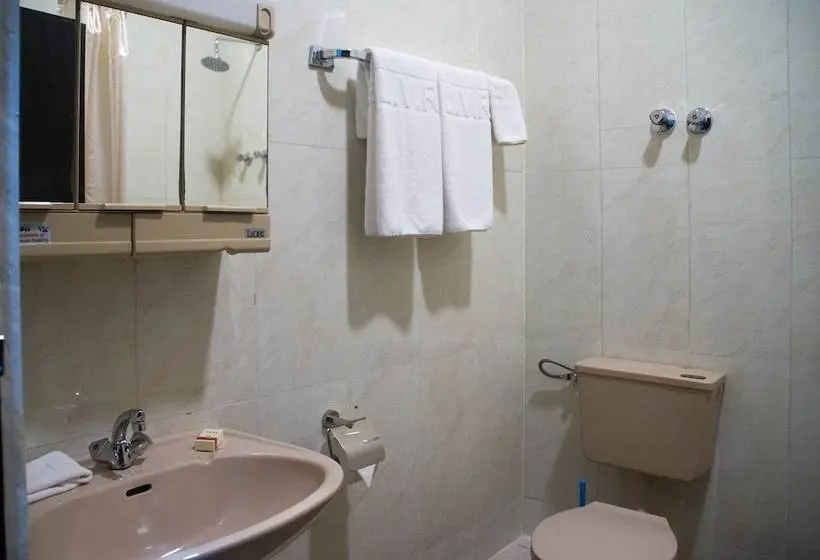 سوییت لوکس, Lake View Resort