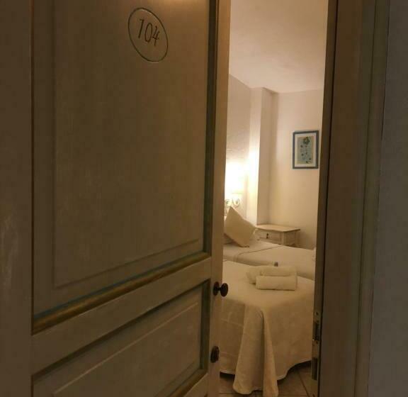 スタンダードルーム, Sorgente