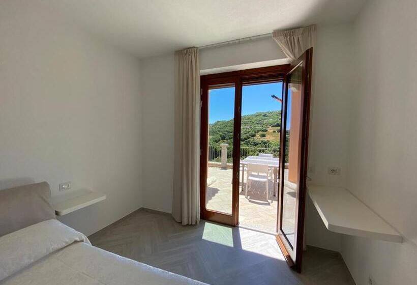 テラス付き１ベッドルームアパートメント, Sorgente