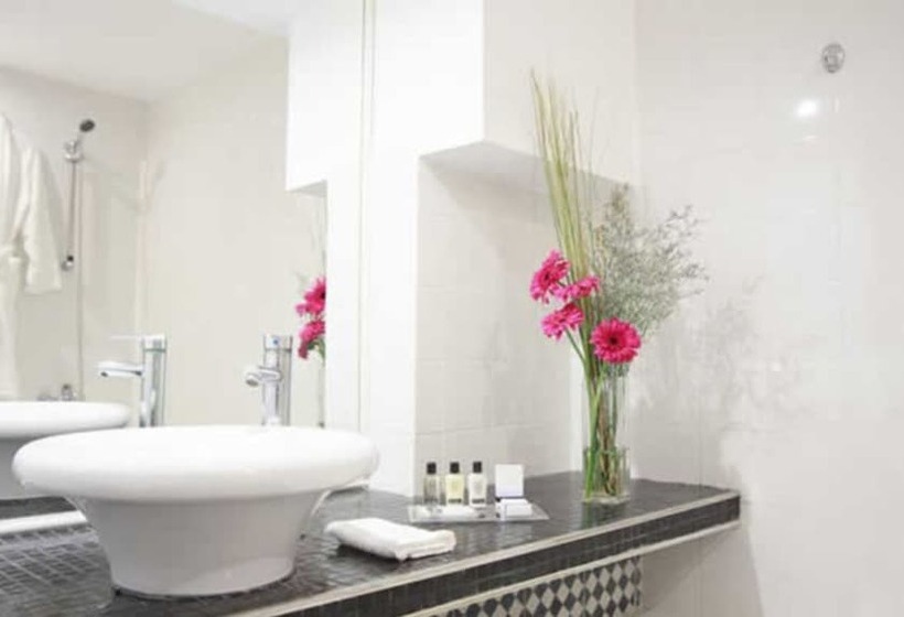 غرفة قياسية ثلاثية, Spa Hotel La Réserve