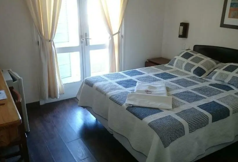 اتاق استاندارد چهارنفره با بالکن, Viola