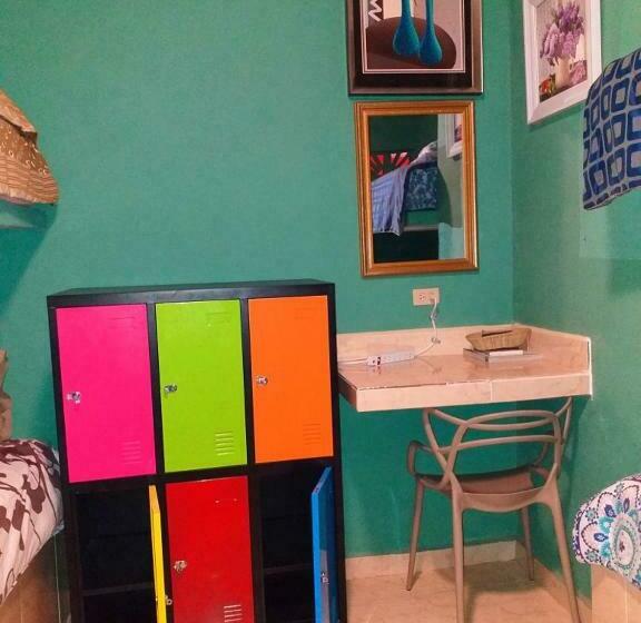 标准间, Windmill Hostal