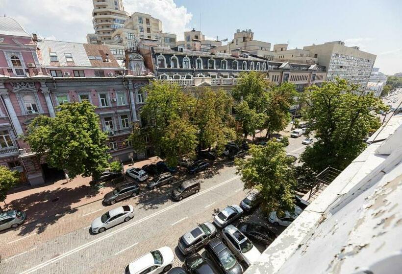 اتاق استاندارد, Guest House Golden Gate 911