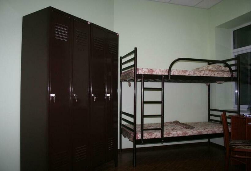غرفة قياسية رباعية, Bike Hostel Dnepr