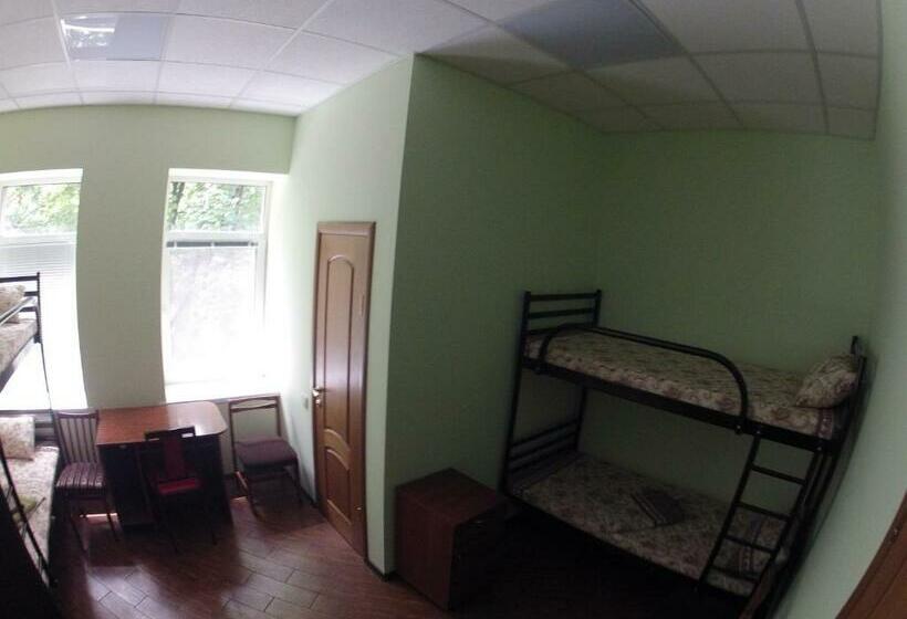 غرفة قياسية رباعية, Bike Hostel Dnepr