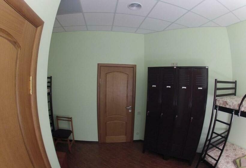 غرفة قياسية رباعية, Bike Hostel Dnepr