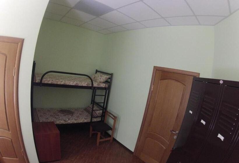 غرفة قياسية رباعية, Bike Hostel Dnepr