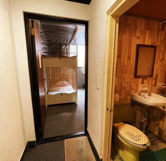 Llit en Habitació Compartida, Doobaki Hostel