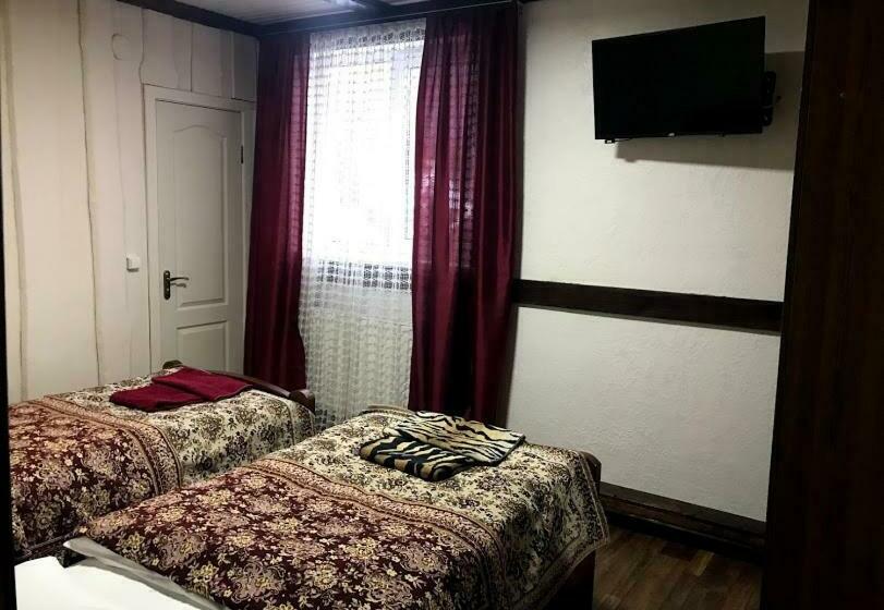 غرفة قياسية, Fayniy Motel