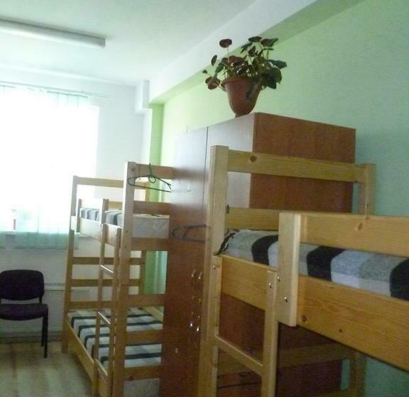 تختخواب در اتاق مشترک, Hostel Vitan