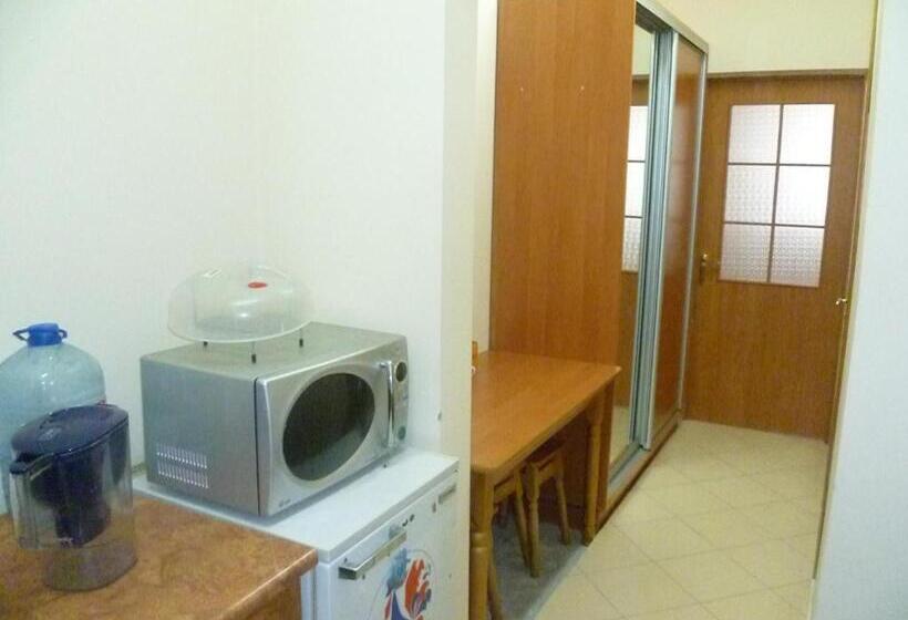 اتاق سوپریور سه تخته, Hostel Vitan