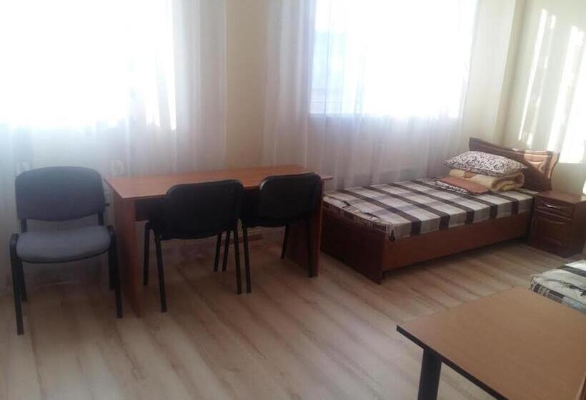 اتاق خانوادگی, Hostel Vitan