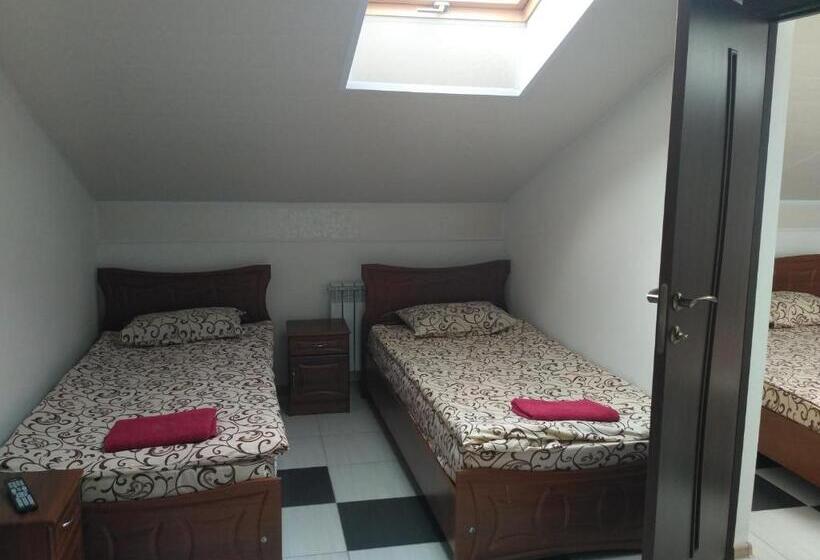 اتاق خانوادگی, Hostel Vitan